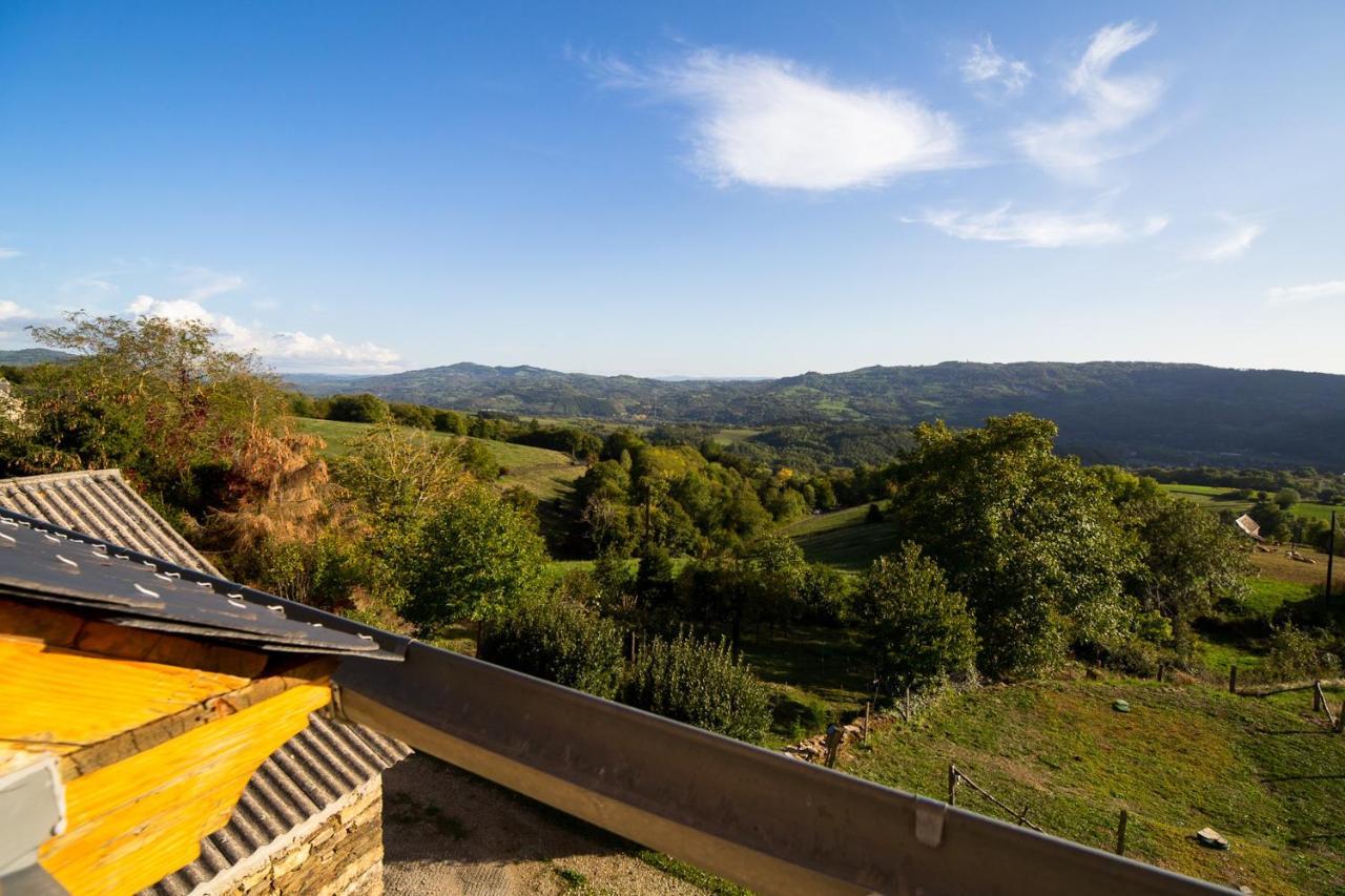 Appartement Charmant A Saint Come D'Olt Vue Montagne 80 M² Balconc Eksteriør billede